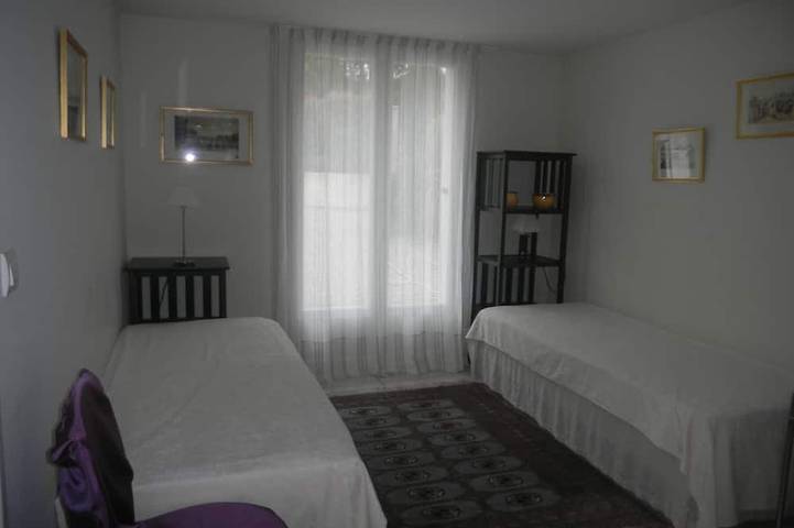 Location de vacances pour 8 personnes, avec balcon et jardin à Combas - 2