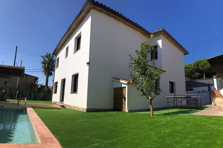 Ferienhaus für 10 Personen, mit Terrasse und Garten - 1