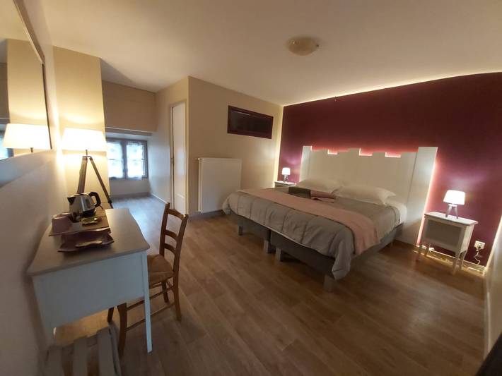 Chambre avec petit déjeuner pour 2 personnes, avec terrasse à Azé (Saône-et-Loir) - 2