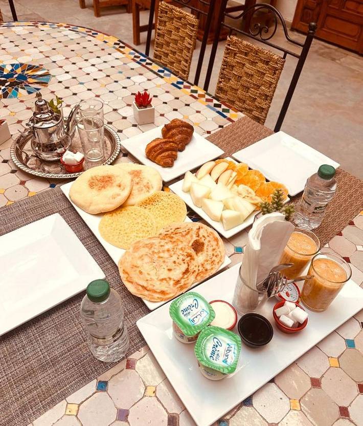 Gîte pour 2 personnes, avec terrasse et piscine à Rabat - 3