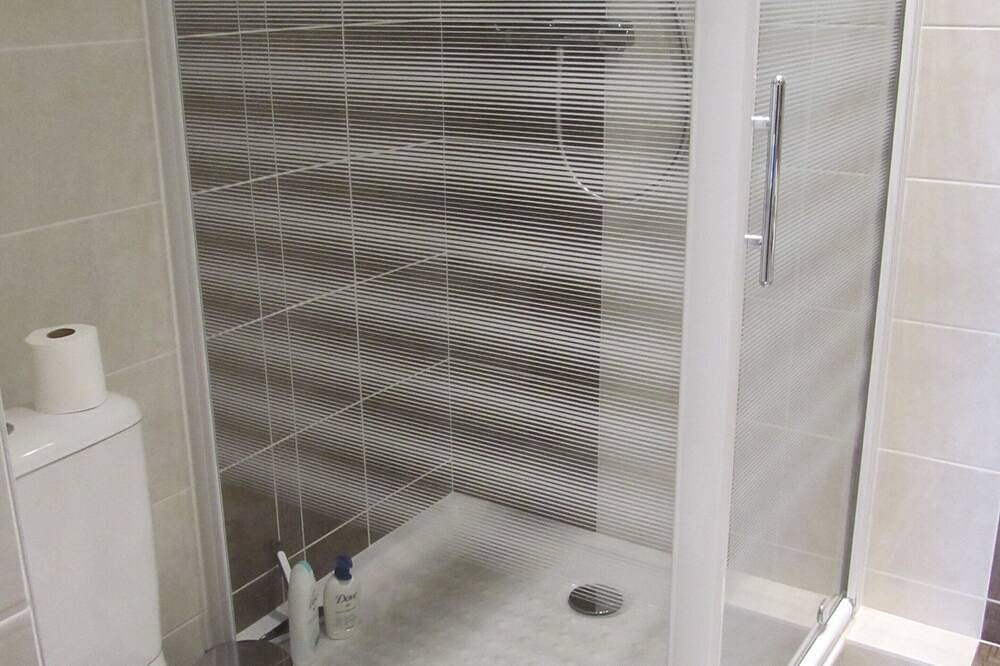 Entire apartment, \"Les Rousserolles\"- Between Lac du Bourget and Chambery, T 2 (64m2), 3 stars Nn in La Motte-Servolex, Chambéry region