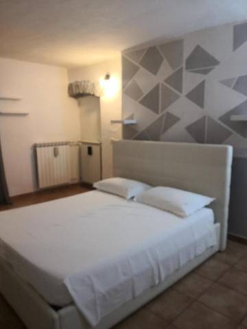 Gîte pour 5 personnes, avec vue et terrasse à Suse