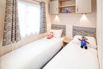Glamping for 6 People in Milford-on-Sea, New Forest, Photo 1