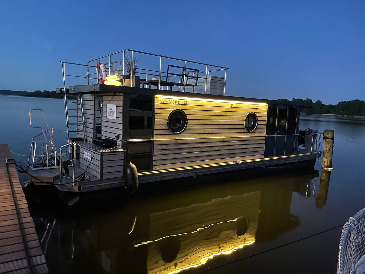 Entspannen auf dem hausboot "hafenprinz" in Travemünde, Lübeck