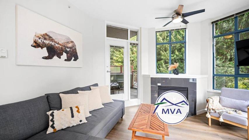 Vakantiehuis voor 4 personen, with whirlpool and sauna as well as zwembad in Whistler