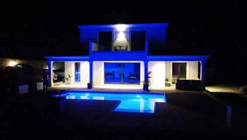 Apartamento de vacaciones para 2 personas, con jardín además de piscina y vistas, Se admiten mascotas - 1