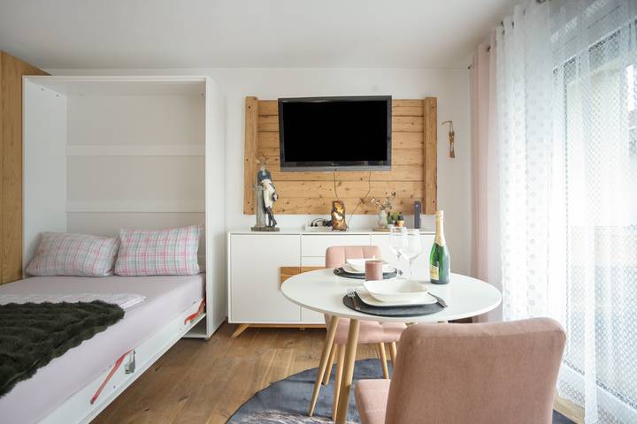 Ganze Wohnung, Ferienwohnung 'In Den Bergen' mit Bergblick, Balkon und WLAN in Nesselwang, Bayerisch Schwaben