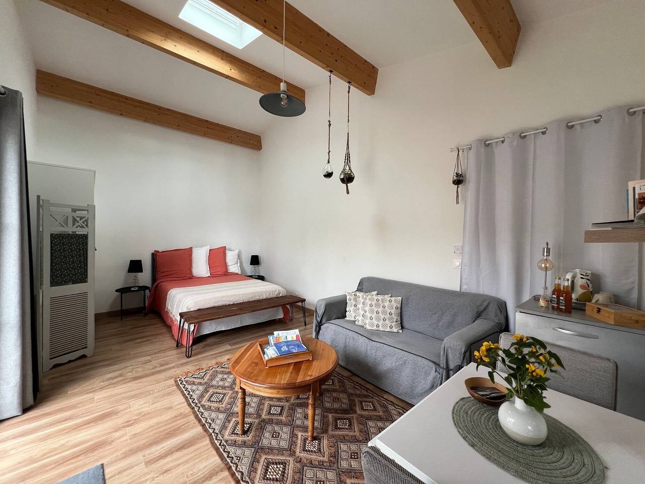 Chambre d’hôtes « Chambre De Lucie » avec terrasse privée, jardin privé et Wi-Fi in Bourcefranc-le-Chapus, Côte de Beauté