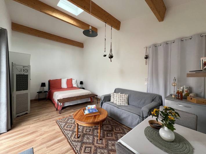 Guest Room “Chambre De Lucie” with Private Terrace, Garden, and Wi-Fi in Bourcefranc-le-Chapus, Côte de Beauté