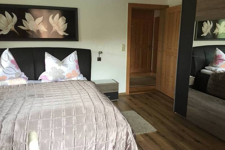Ganze Wohnung, Breitenstein - Ferienwohnung Bergzeit - Zollner Priska in Fischbachau, Bayerische Alpen