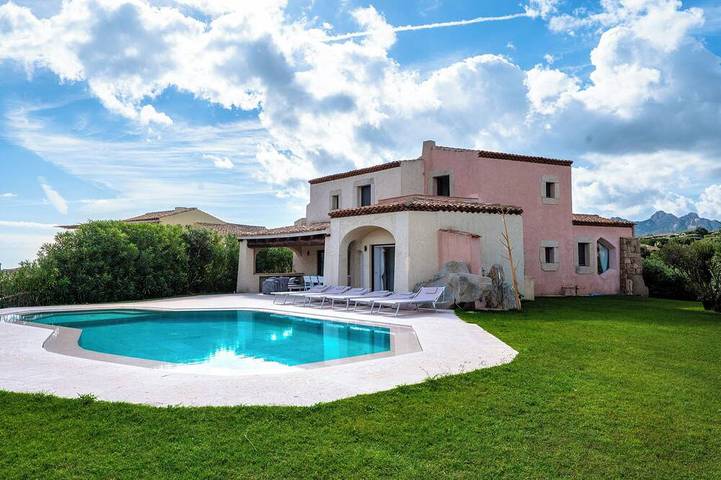 Villa pour 12 personnes, avec jardin, animaux acceptés - 1