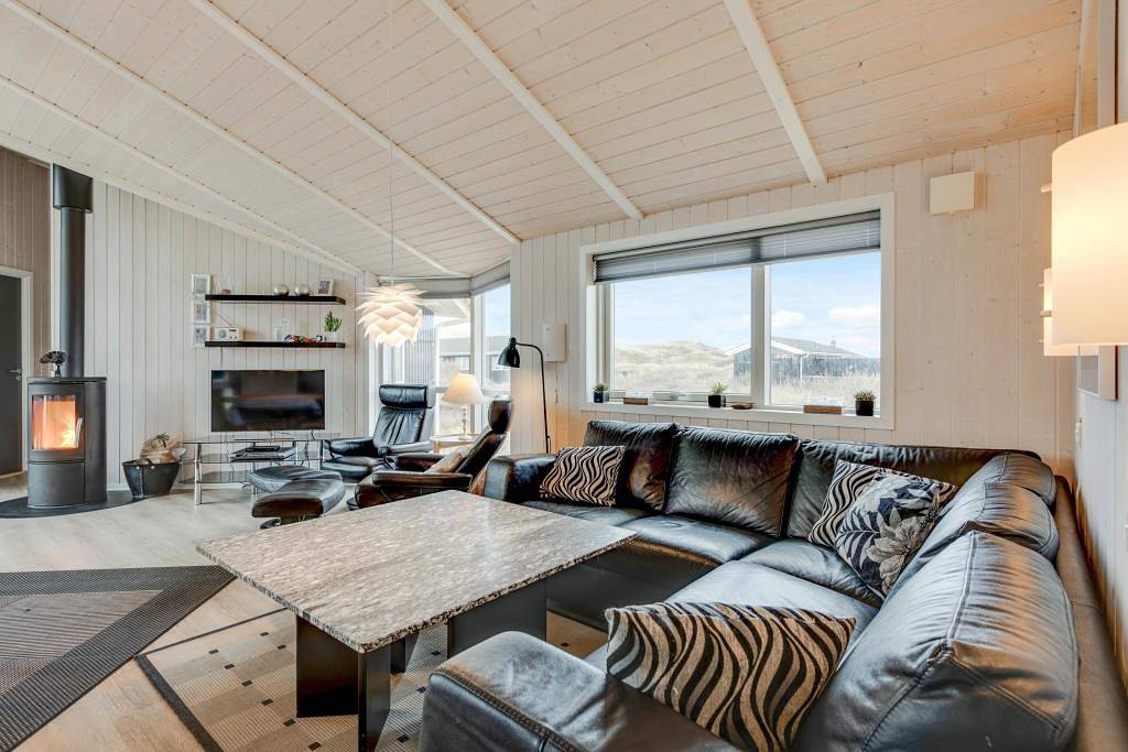 Modernes Ferienhaus mit Sauna und Whirlpool - nur 150 m zum Strand in Hvide Sande, Holmsland Klit