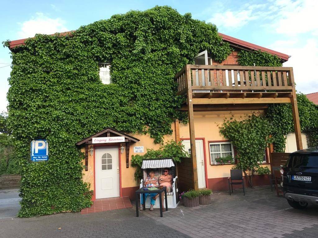 Double Room with Bathroom in Lübz, Ludwigslust-Parchim