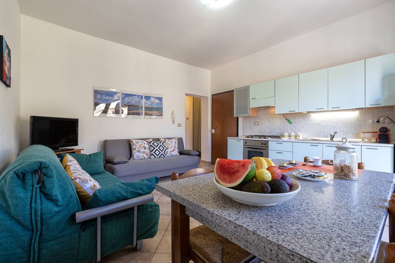 Ganze Wohnung, Apartment 'Petronia' mit Balkon und Wlan in Porto Torres, Sassari Provinz