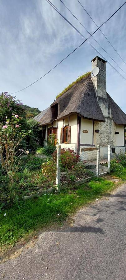Location de vacances pour 6 personnes, avec Terrasse ainsi que Jardin et Vue à Marais-Vernier (Eure)