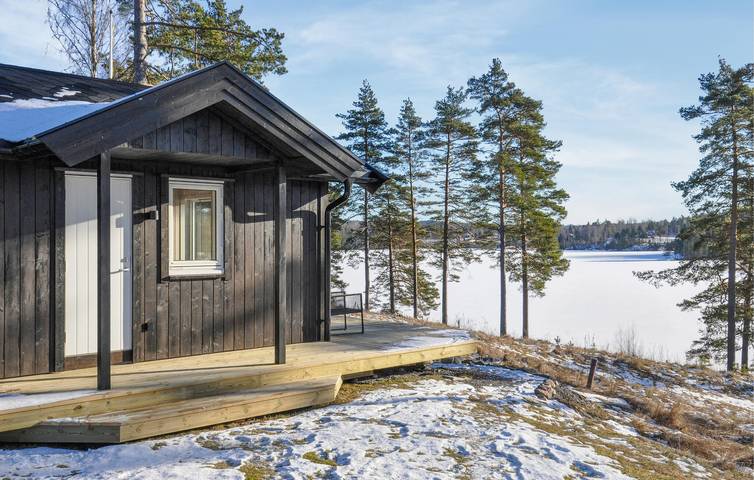 Ferienhaus für 3 Personen, mit Terrasse und Seeblick sowie Garten in Värmland - 3