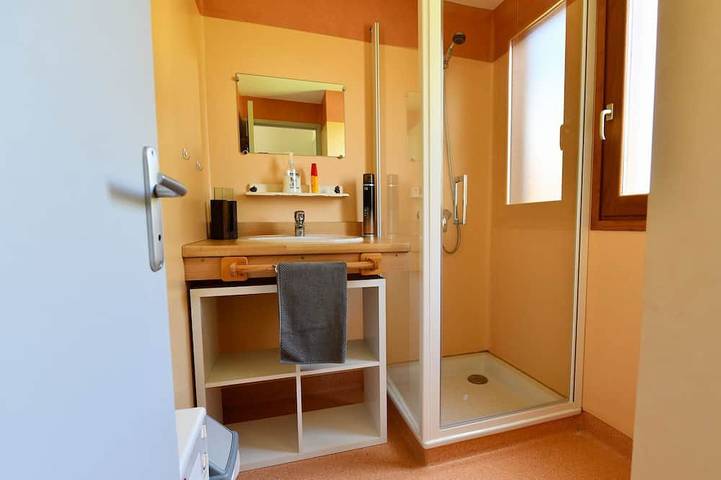 Chalet pour 6 personnes, avec Terrasse en Haute-Loire - 4