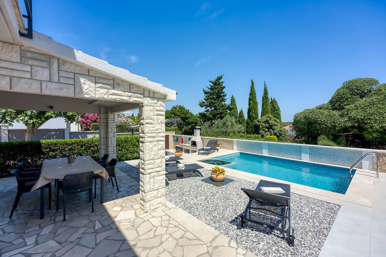 Breeze Ferienhaus - Meerblick in Premantura, Südküste Istrien