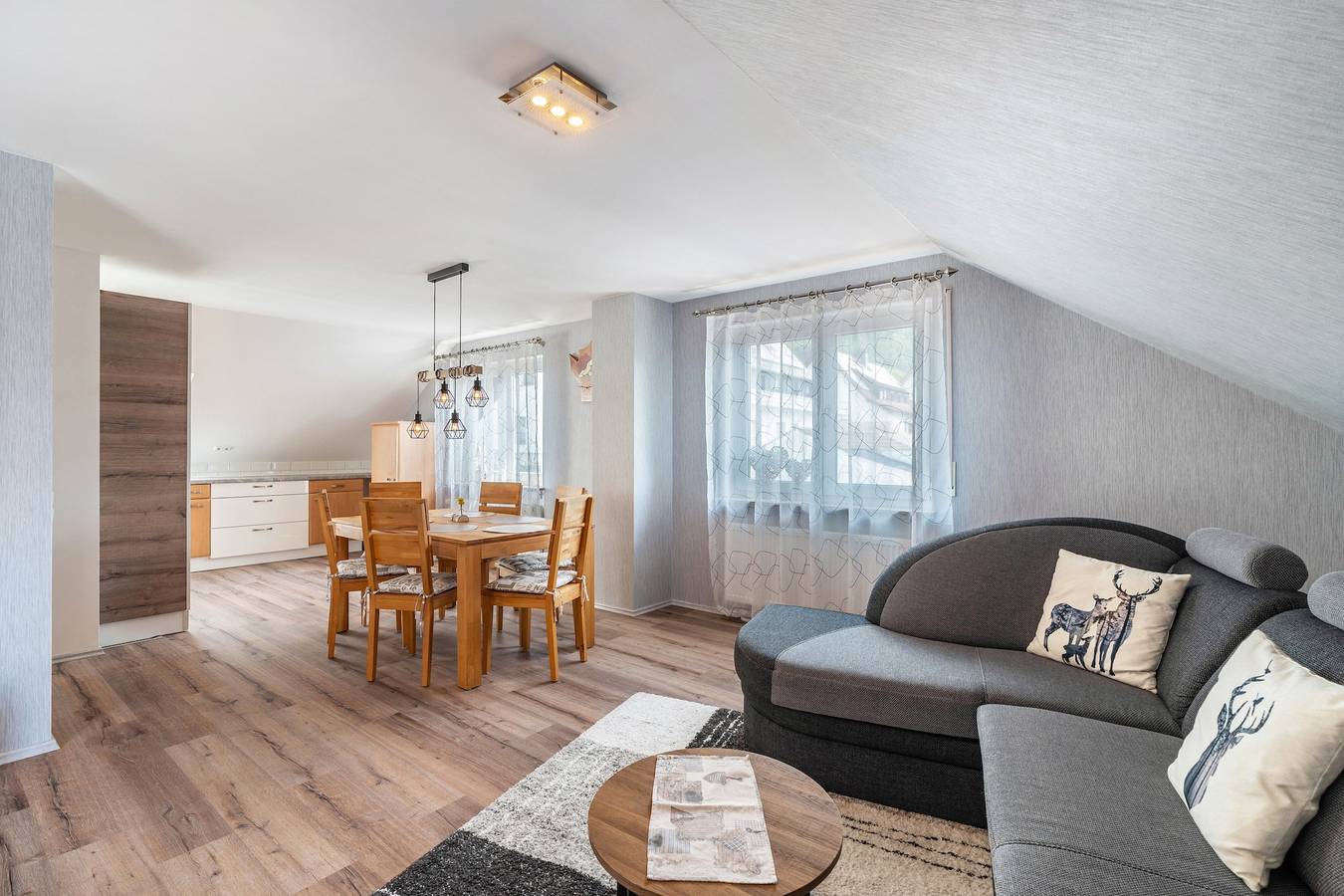 Ganze Wohnung, Ferienwohnung 'Merkurblick Loffenau' mit privater Terrasse und Wlan in Loffenau, Nordschwarzwald