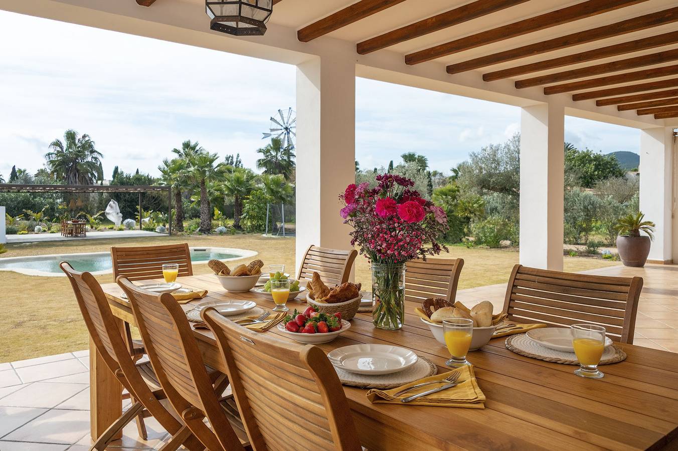 Villa Can Jaume Arabí de Baix in Puig d'en Valls, Santa Eulària des Riu