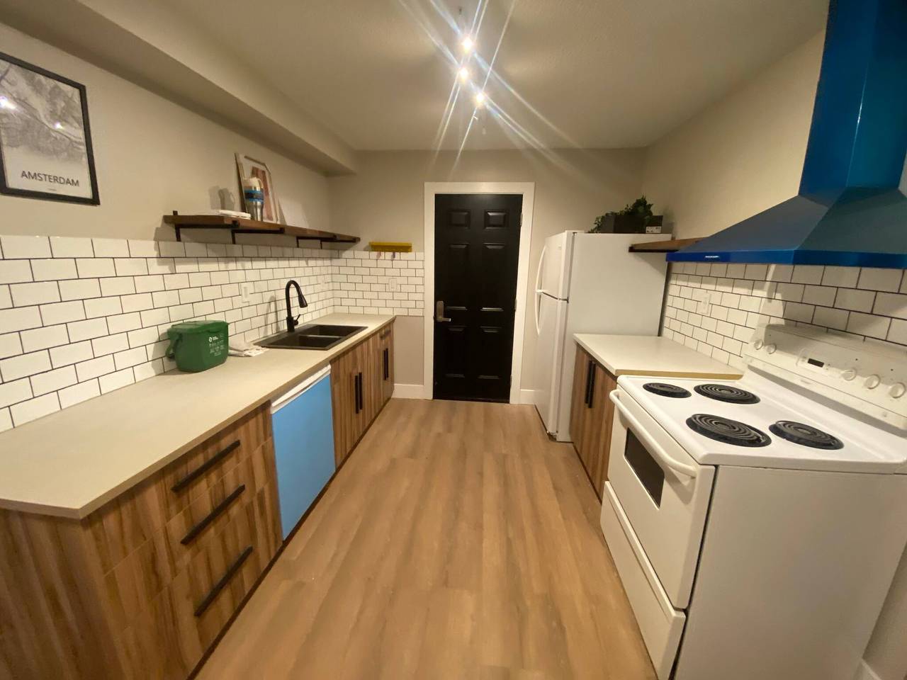 Newly Renovated 1br1ba With Asian Style Tea Room in Edmonton, Alberta