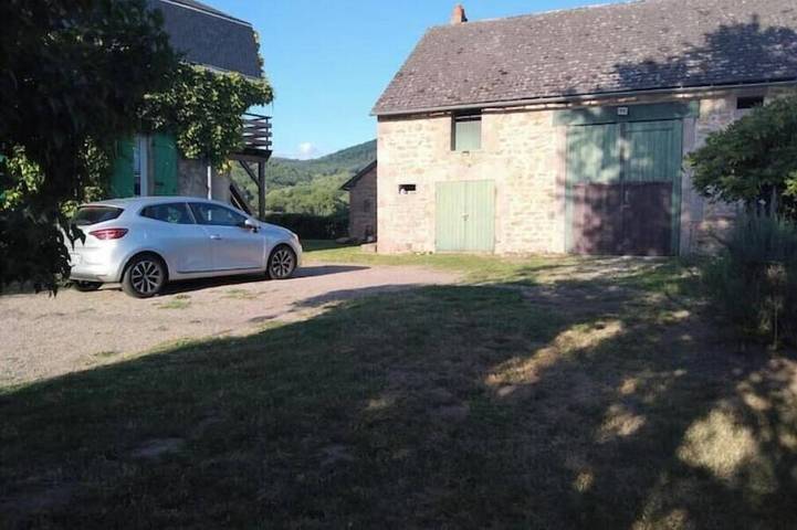 Suite with a panoramic terrace at the gateway to the Morvan—10 minutes from Autun (Alto'Morvan) in Autun und Umgebung