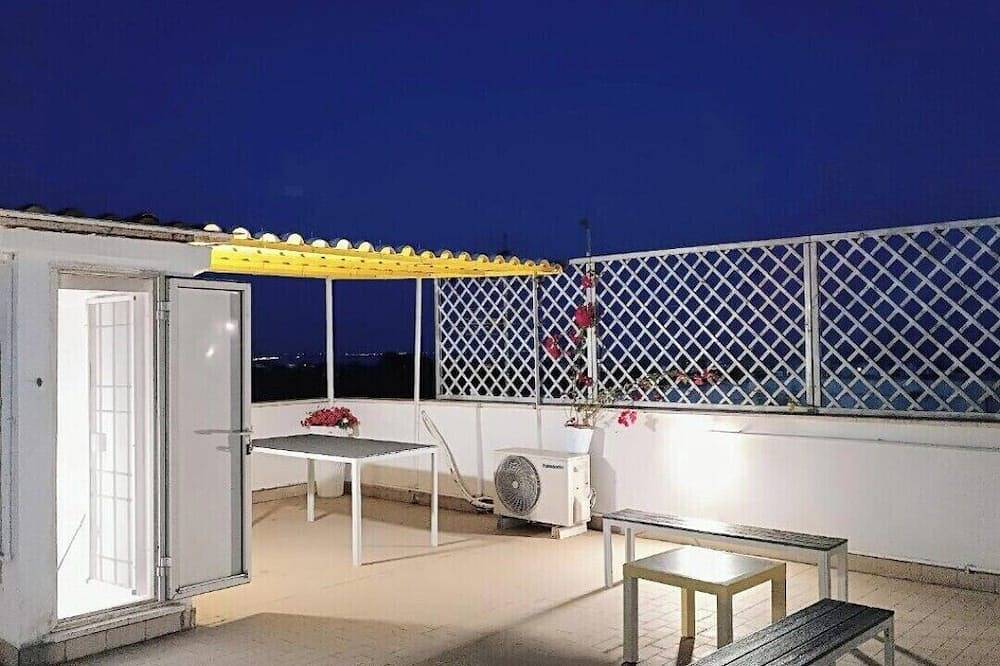 Appartamento intero, Attico con terrazza vista mare full optional in Santa Marinella, Provincia di Roma