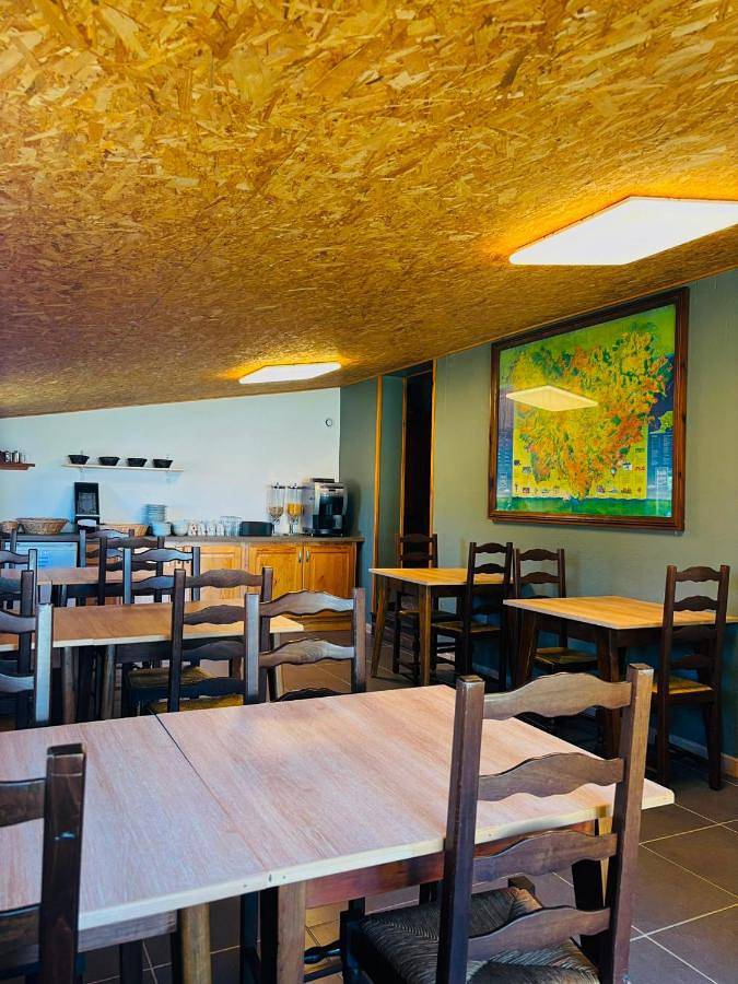 Hôtel du Mont Bar in Allègre, Parc Naturel Régional Livradois-Forez