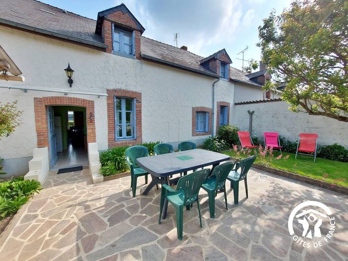 Casa renovada en el corazón de Renazé con jardines, 3 habitaciones y actividades cercanas in Renazé, Mayenne (desambiguación)