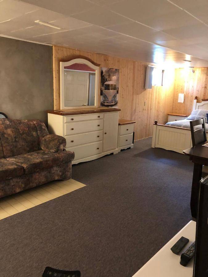 Maison d’hôte pour 3 personnes, avec piscine et terrasse, animaux acceptés à Saguenay