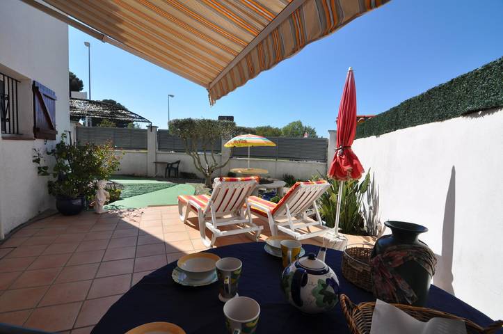 Casa rural para 6 personas, con jardín y terraza, Se admiten mascotas en Alt Empordà - 3