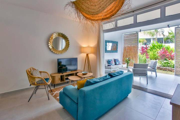 Gîte pour 3 personnes, avec terrasse ainsi que jardin et piscine dans Paea - 2