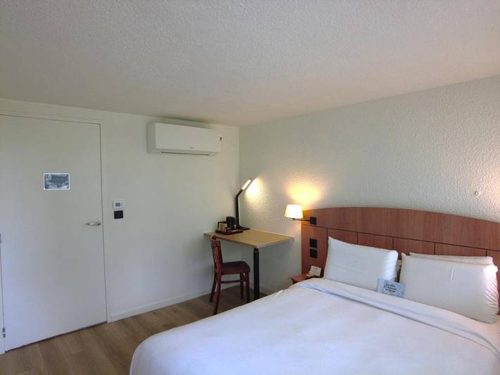 Hôtel pour 2 personnes, avec Terrasse et Vue à Odos - 4
