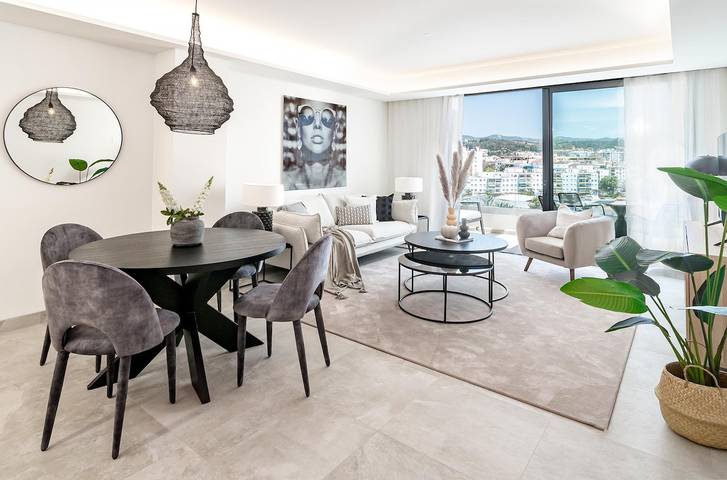 Apartment for 4 people, with terrace and pool in Estepona Old Town