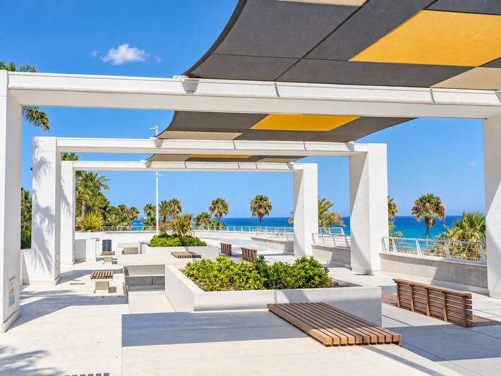 Ganze Wohnung, Cubo's Estepona Oceanview Apartment & Free Parking in Estepona Old Town, Estepona
