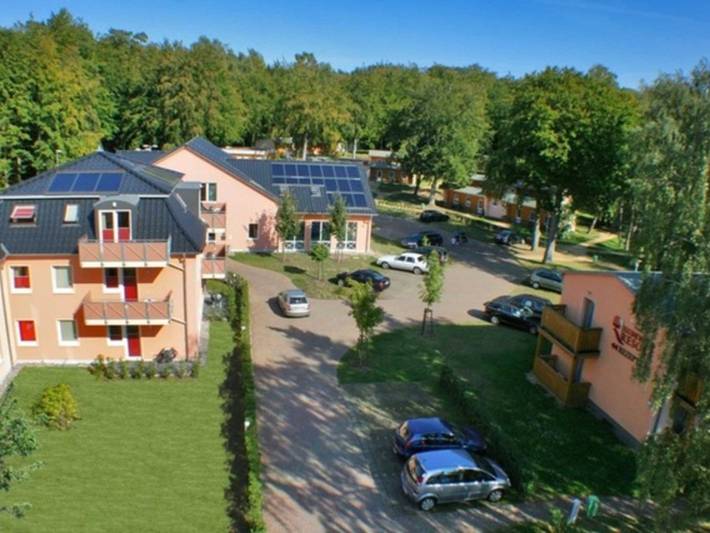 Bungalow für 2 Personen, mit Garten und Balkon sowie Pool und Sauna in Ückeritz