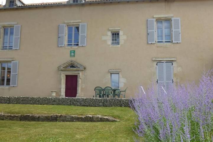 Location de vacances pour 3 personnes à Lhommaizé