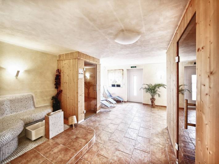 Gîte pour 4 personnes, avec sauna et jacuzzi, adapté aux familles dans Eberstein - 4