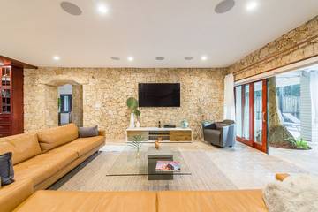 Vacation Home for 6 Guests in Coconut Grove, Biscayne National Park, Picture 2