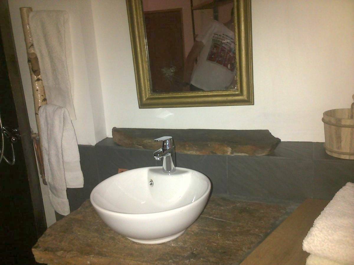 Three-Bedroom House in Sébrazac, Aveyron