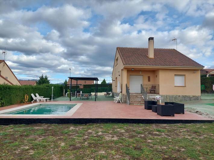 Casa de vacaciones para 8 personas, con jardín, Se admiten mascotas en Provincia de Segovia - 3