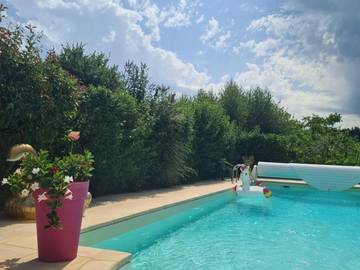 Gîte pour 4 personnes, avec piscine et terrasse à Entraygues-sur-Truyère