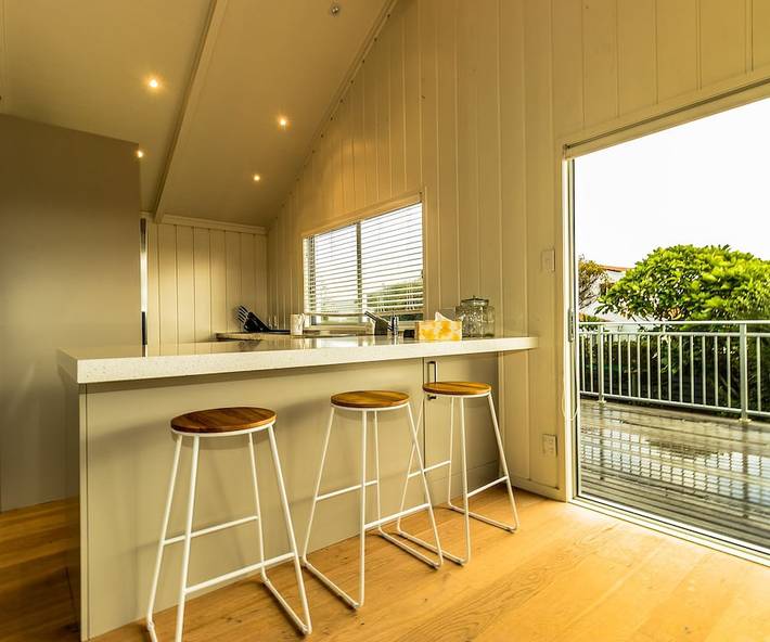 Vacation house for 10 people, with yard and balcony in New Zealand
