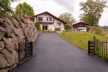 Maison De Vacances pour 12 Personnes dans Isturits, Région de Bayonne, Photo 1