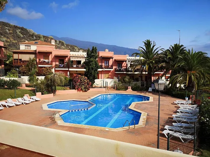 Apartamento de vacaciones para 4 personas, con terraza y piscina - 1