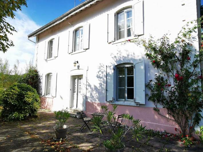 Chambre d’hôte pour 2 personnes, avec Terrasse et Jardin ainsi que Bassin pour enfant et Piscine dans les Vosges