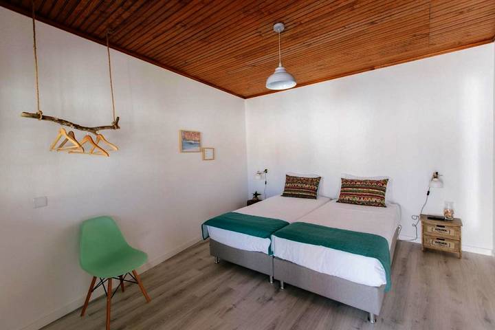 Maison d’hôte, avec Terrasse ainsi que Jardin et Piscine à Nazaré - 2