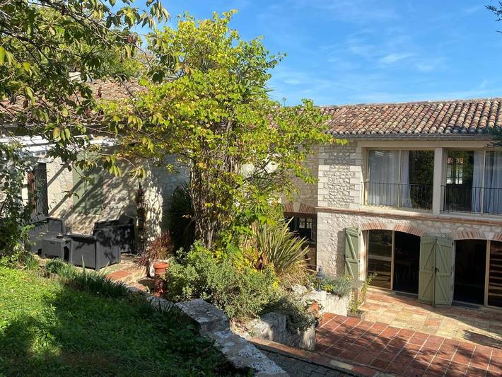 Location de vacances pour 4 personnes, avec jardin ainsi que piscine et vue à Cazes-Mondenard - 3