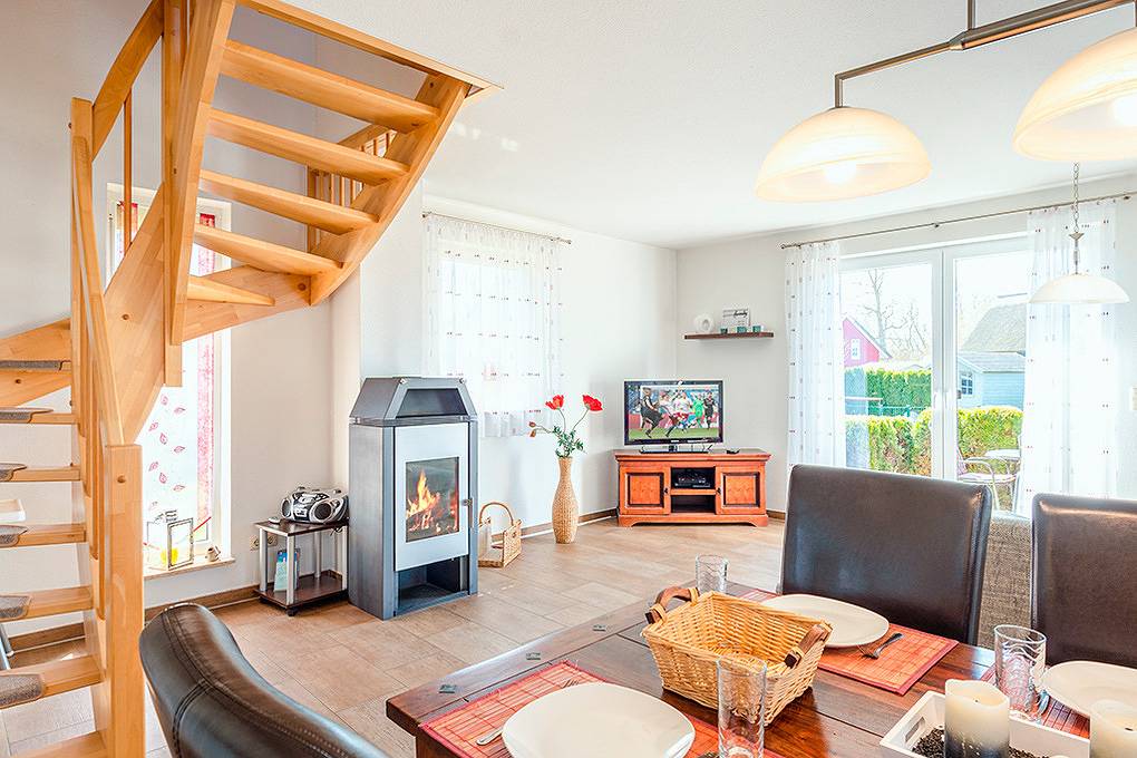 D 128.037 - Ferienhaus Henk in Vieregge, Neuenkirchen (Rügen)