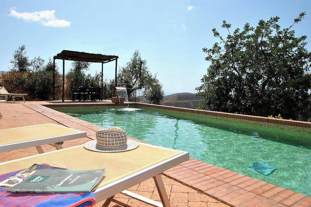 Villa Zefiro per 12 persone con piscina privata e vista mozzafiato in Itri, Provincia di Latina